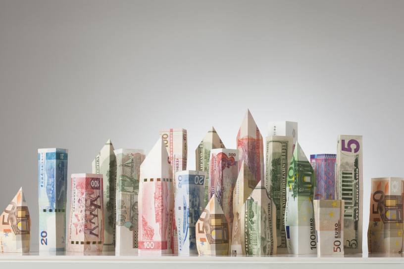 The rise of hybrid working post-Covid has accelerated companies’ demand for high quality buildings in cities’ central business districts. Image via Envato